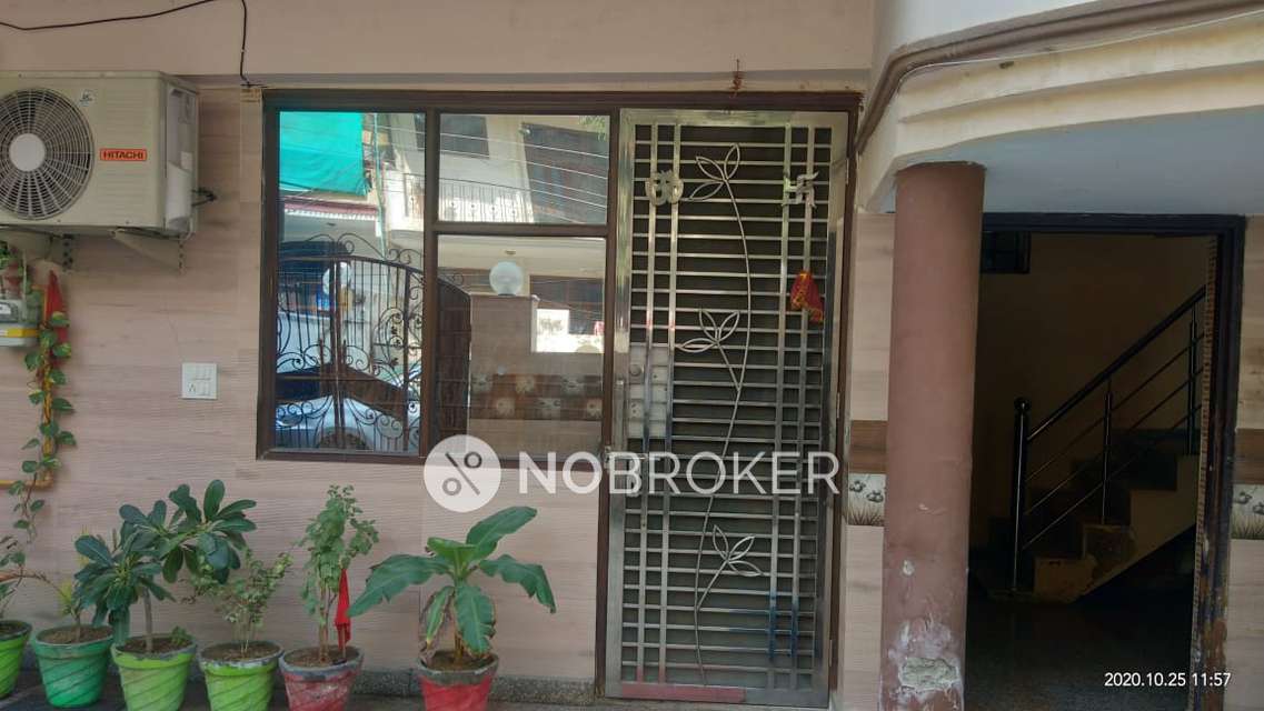 3 BHK Flat In Ashoka Enclave For Sale  In Sector 37