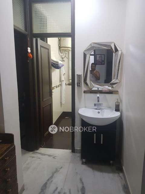 3 BHK Flat In Standalone Building  For Sale  In Roop Nagar