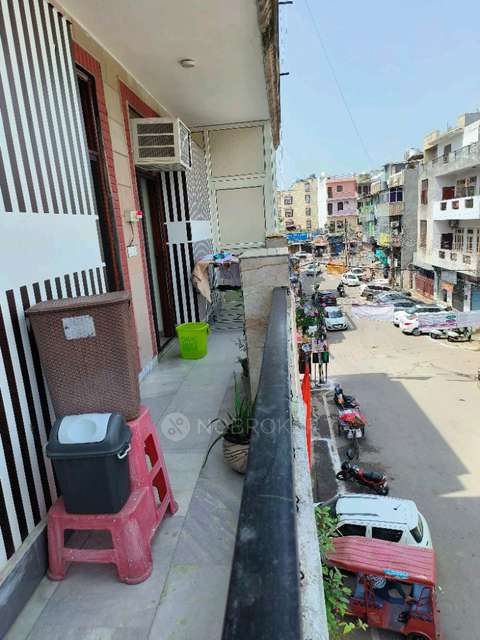 3 BHK Flat In Standalone Building  For Sale  In Roop Nagar