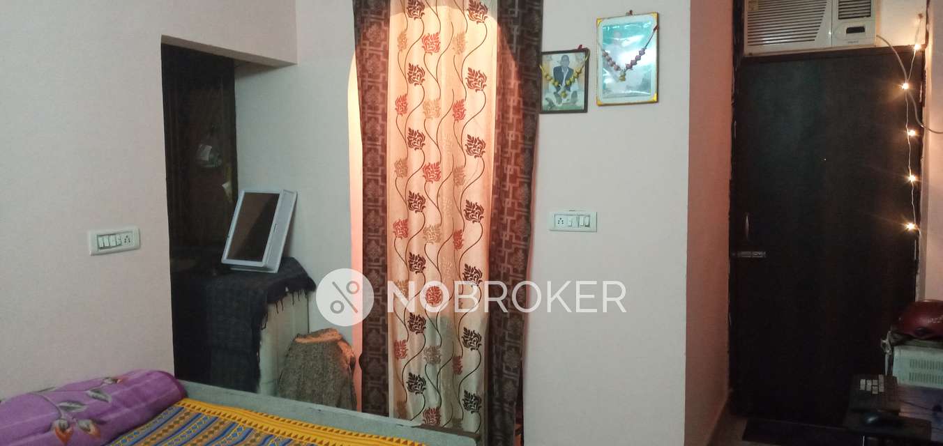 1 BHK Flat For Sale  In Mandawali