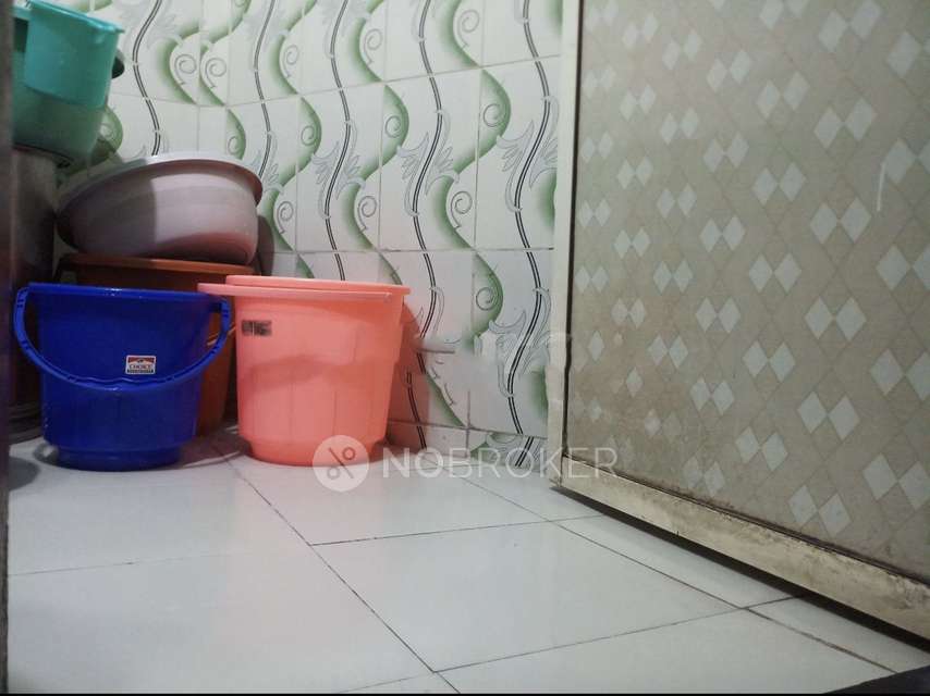 1 RK Flat In Shree Sadguru Prasad Bldg For Sale  In Dombivli West