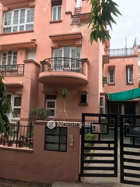 2 BHK Flat For Sale  In Sector 25