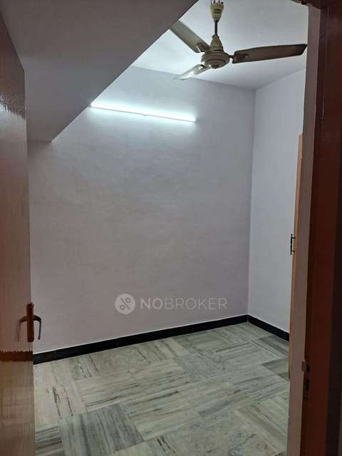 2 BHK Flat In Mani Flats for Rent  In Choolaimedu