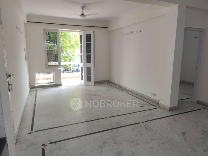 Single Room for Female In 3 BHK  In Today Blossoms 1 In Sector 47