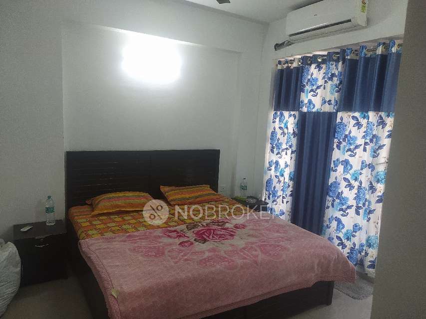 2 BHK Flat In Palm Olympia for Rent  In Sector 62