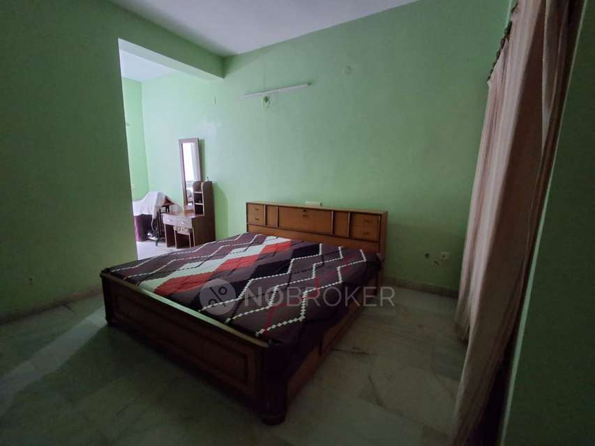 2 BHK Flat In Silicon Ridge For Sale  In Attapur