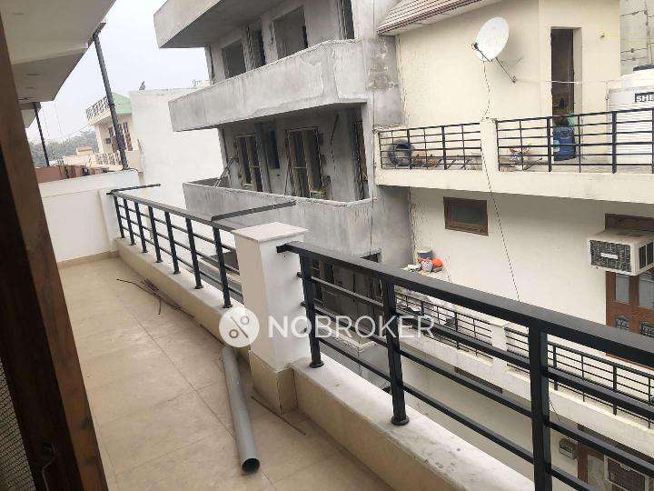 1 BHK House for Rent  In Sector 10a