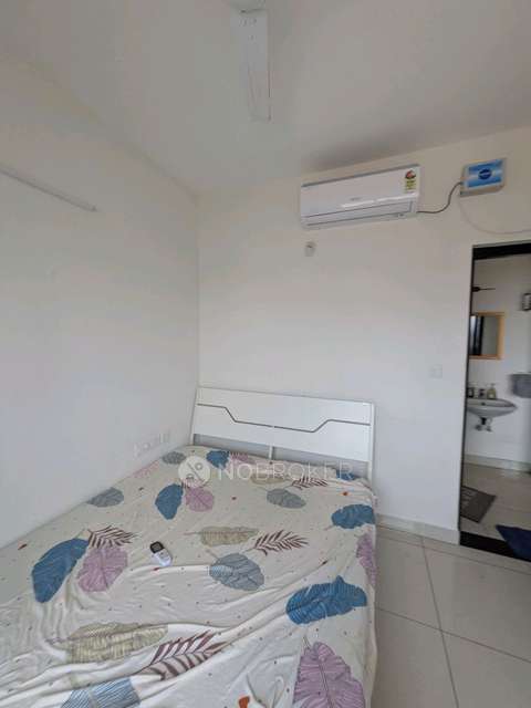 2 BHK Flat In Provident Park Square for Rent  In Judicial Layout