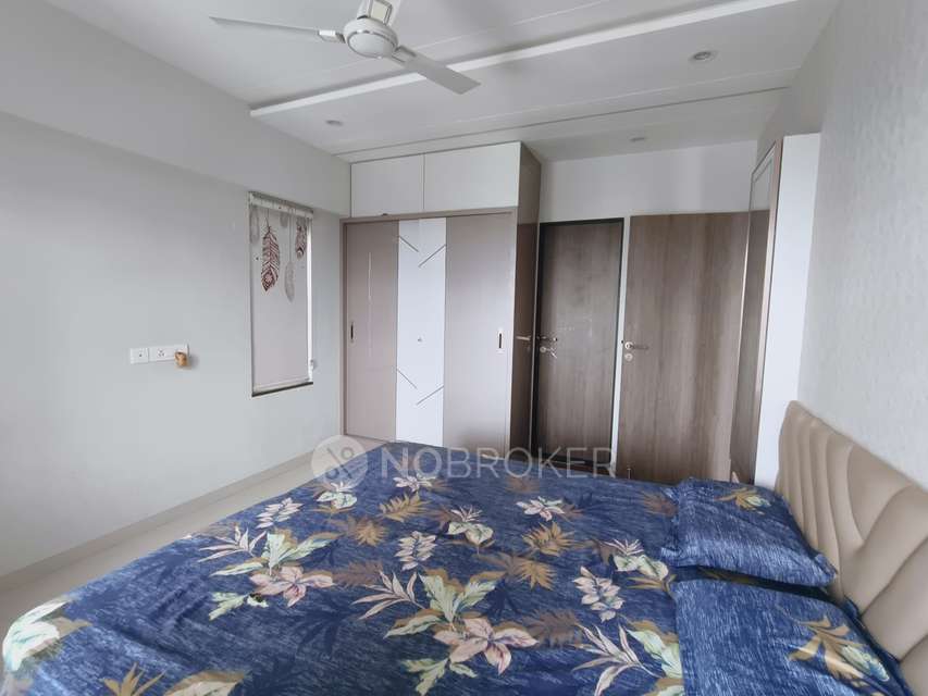 2 BHK Flat In Vertical Alcinia for Rent In Laxmi Nagar Annexe