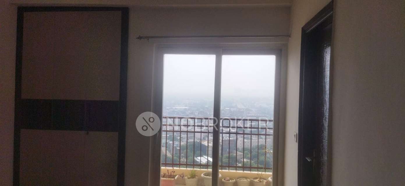 3 BHK Flat In Ajnara Le Garden for Rent  In Sector 16