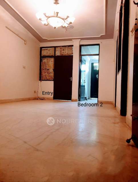 2 BHK Flat In Safdarjung Enclave For Sale  In Krishna Nagar