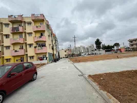 Plot For Sale  In Global Paradice In Begur Road