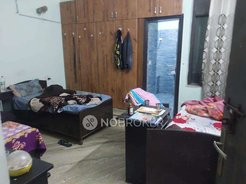 PG for Girls in Alpha Ii