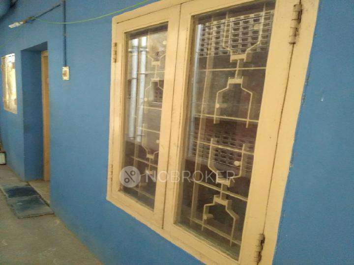 Shared Room for Male In 1 BHK  In Saidapet