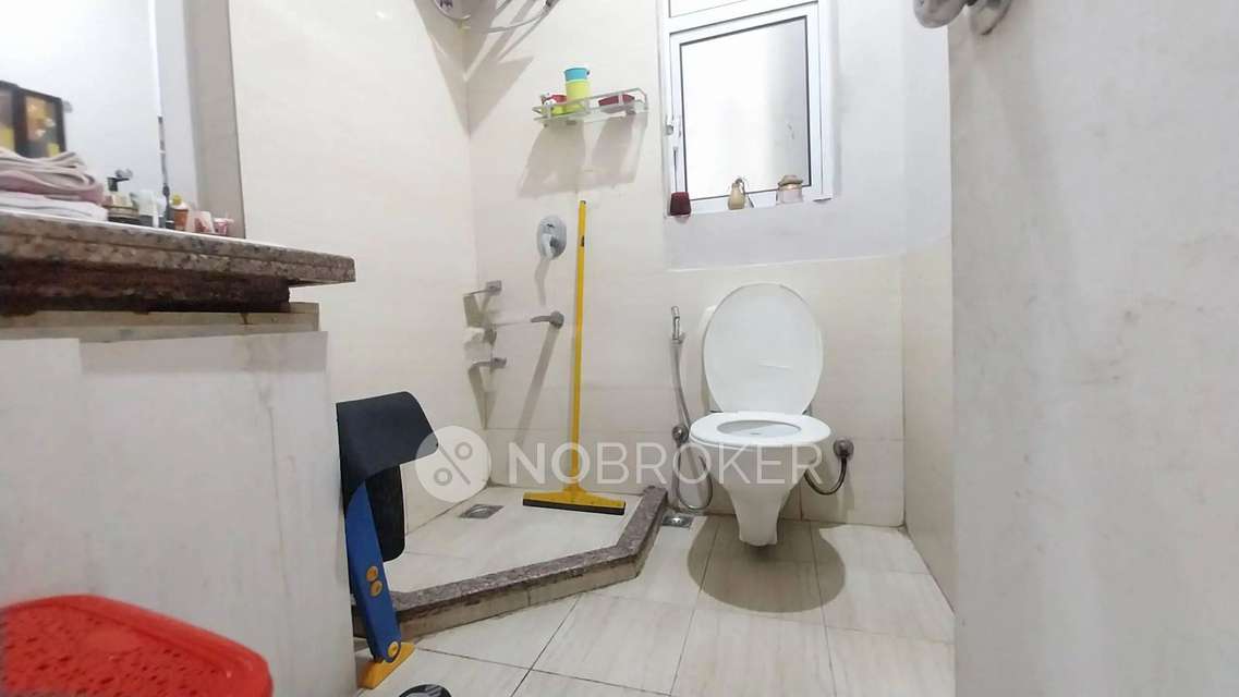 3 BHK Flat In Dlf Capital Green For Sale  In Moti Nagar