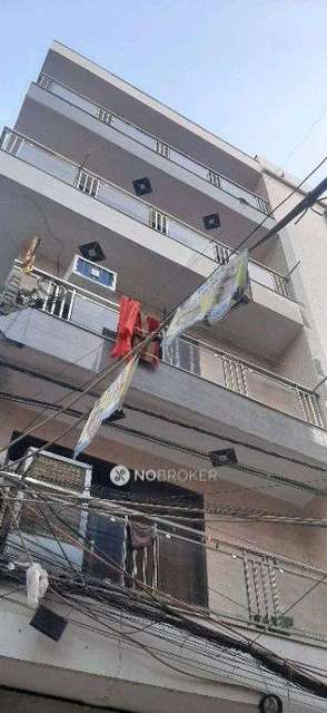 Shop in Mahavir Enclave, Delhi for Rent 