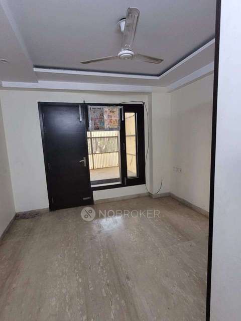 4 BHK Flat In Standalone Building  for Rent  In Modal Town 