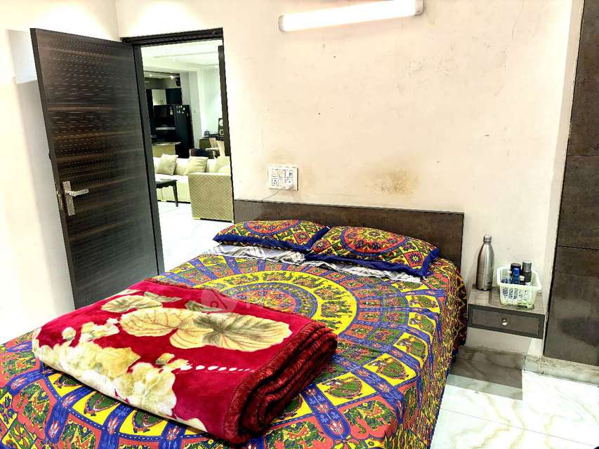4 BHK Flat In Priya Apartments For Sale  In Punjabi Bagh
