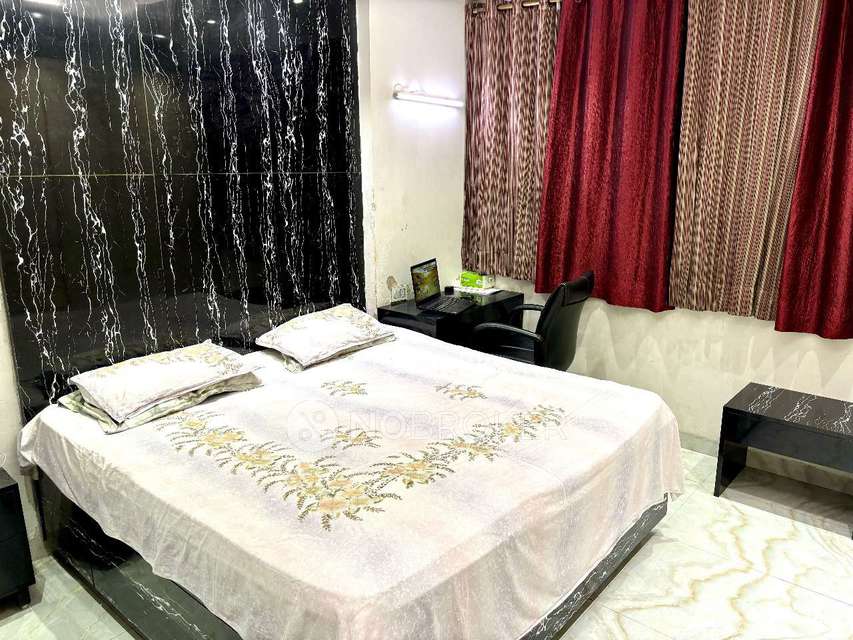 4 BHK Flat In Priya Apartments For Sale  In Punjabi Bagh