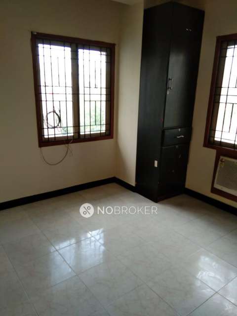 3 BHK Flat In Commerical Buidling For Sale  In  Ashok Nagar,