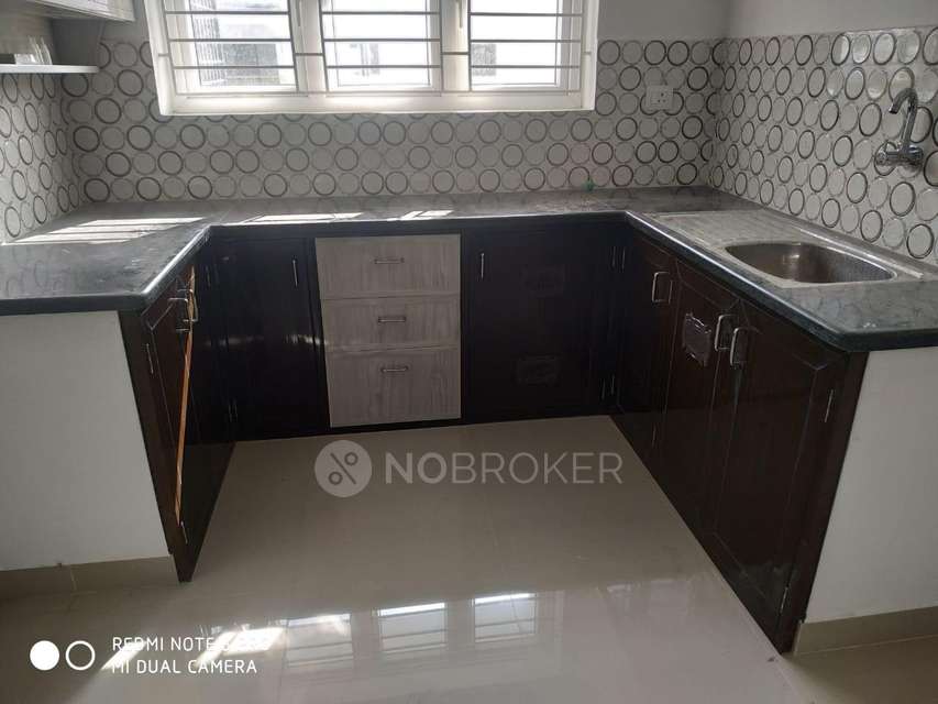 2 BHK Flat In Rajparis Crystal Springs Ii for Rent  In Medavakkam