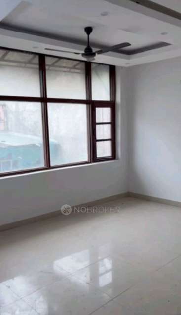 3 BHK Flat In Standalone Building  For Sale  In Main Market, Above Indian Overseas Bank, Sector 4, Kailash Colony, Greater Kailash, New Delhi, Delhi 110048, India