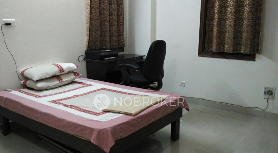 Galaxy Apartments Sector 43 Rent WITHOUT BROKERAGE Fully furnished 3