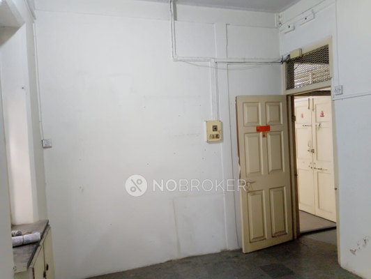 1 BHK Flat In Bhalchandra Niwas Co-operative Housing Society for Rent  In Dadar
