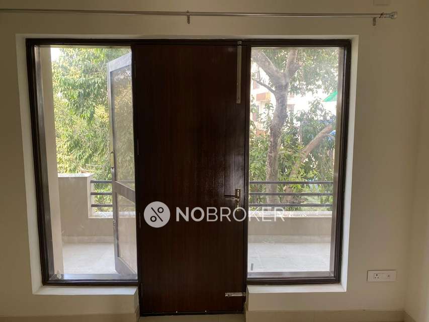 4 BHK Flat For Sale  In Sector 43