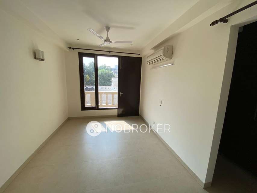 4 BHK Flat For Sale  In Sector 43