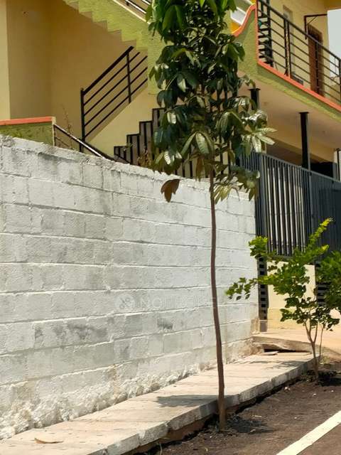 4+ BHK Flat For Sale  In  Bharat Nagar 