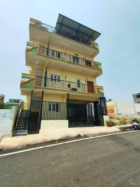 4+ BHK Flat For Sale  In  Bharat Nagar 