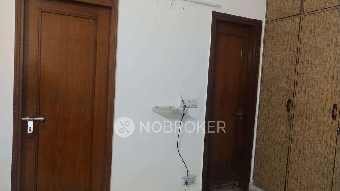 PG for Boys in Punjabi Bagh