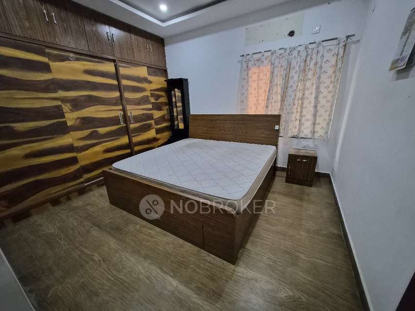 2 BHK Flat In Royal Ridge Apartment for Rent  In Kukatpally