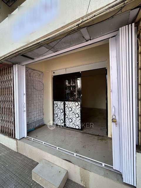 Shop in Dahisar East, Mumbai for Rent 