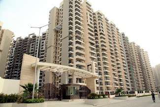 Single Room for Male In 3 BHK  In 11th Avenue In Gaur City 2