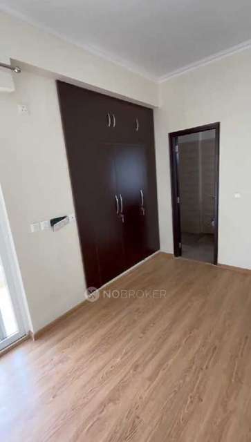 3 BHK Flat In Amrapali Crystal  for Rent  In Sector 76