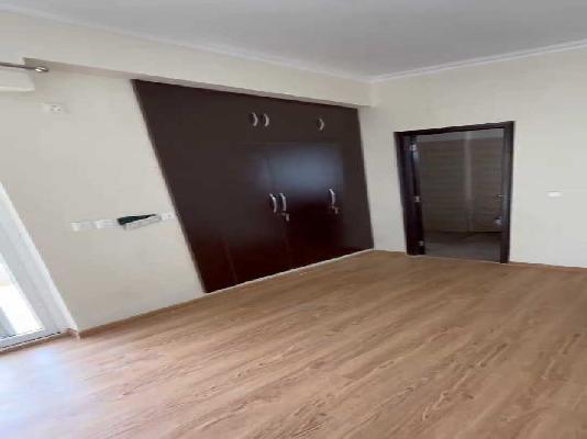 3 BHK Flat In Amrapali Crystal  for Rent  In Sector 76
