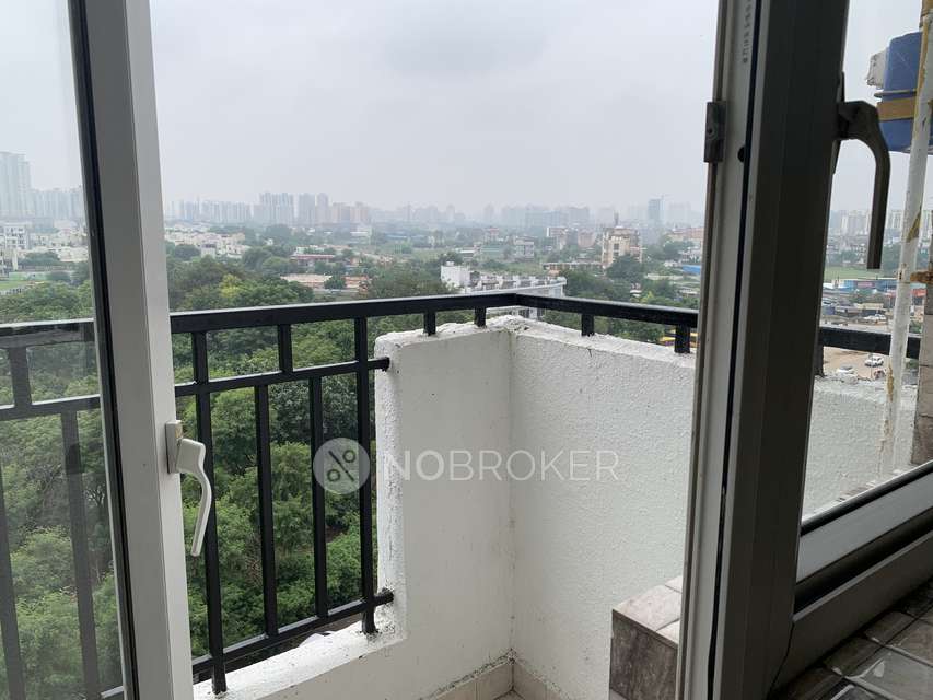 2 BHK Flat In Mapsko Paradise for Rent  In Sector 83