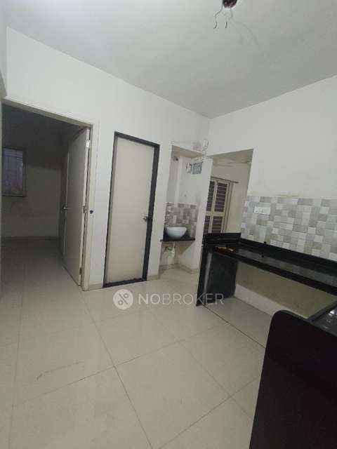 1 BHK Flat In Silver Crest - F5 Realtors for Rent  In Wagholi