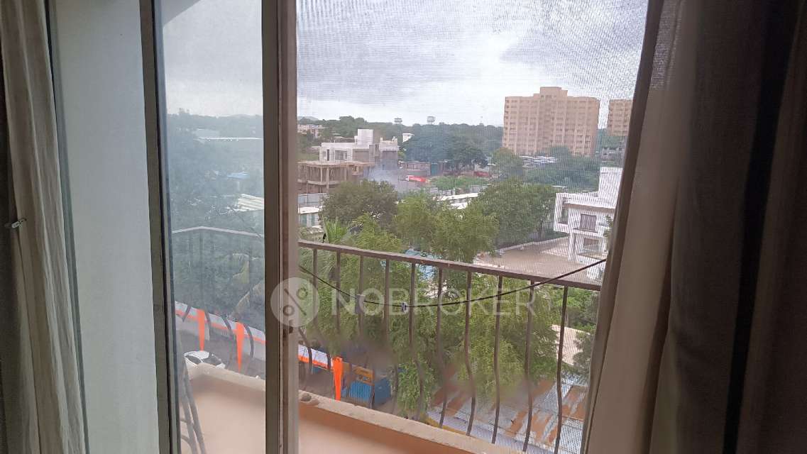 Single Room for Female In 3 BHK  In Konark Campus In Viman Nagar