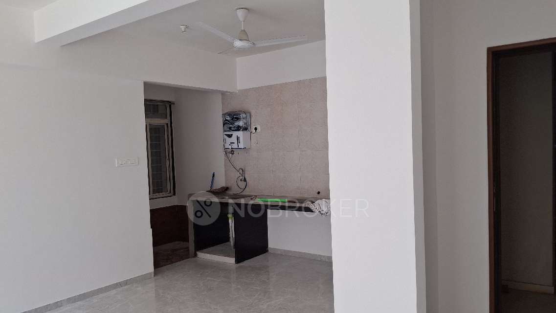 2 BHK Flat In Swastik Twin Tower for Rent  In Charholi Budruk