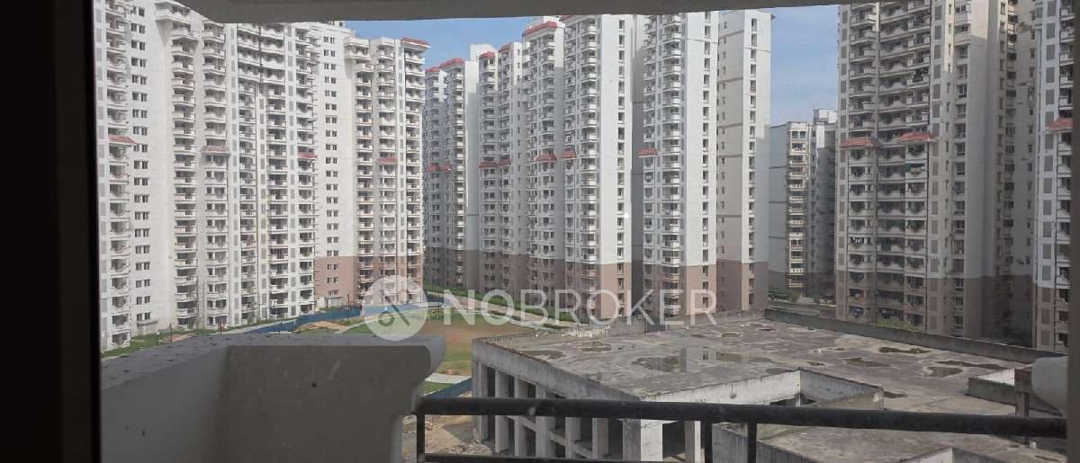 3 BHK Flat for Rent  In Ramprastha City The Edge Towers