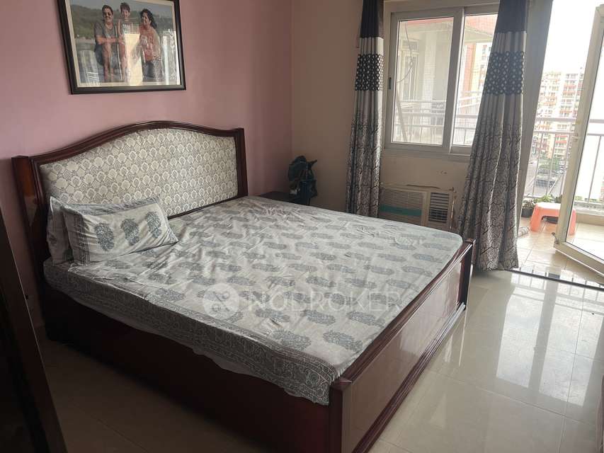 3 BHK Flat In Klj Greens for Rent  In Sector 77