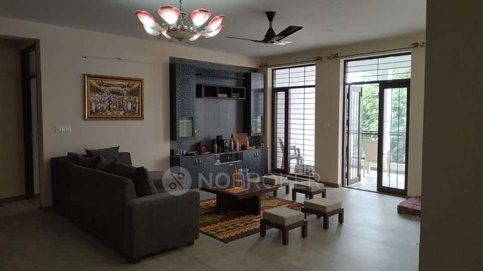 Single Room for Male In 4+ BHK  In Gateway By Whitespring Estates In Whitefield