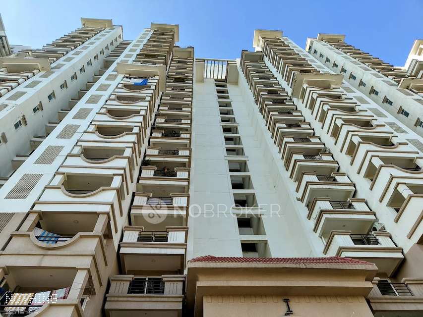 3 BHK Flat for Rent  In Ramprastha The Edge Towers