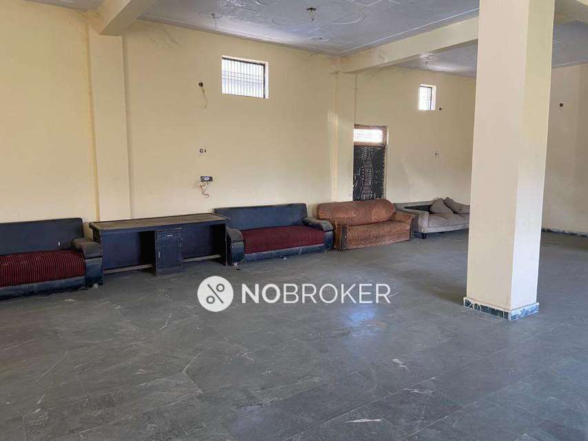 Godown/Warehouse in Lal Kaun, Ghaziabad for Rent