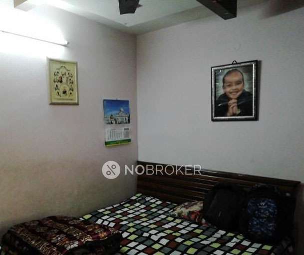 3 BHK Flat In Standalone Building  For Sale  In Paschim Vihar,