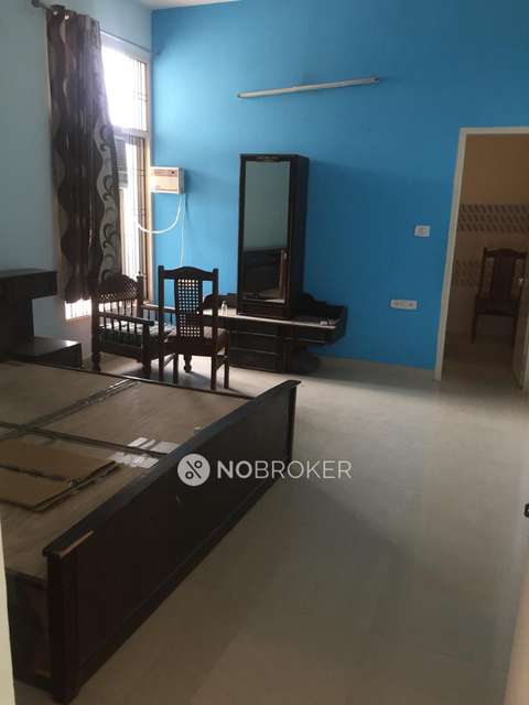 3 BHK Flat for Rent  In Sector 21b 
