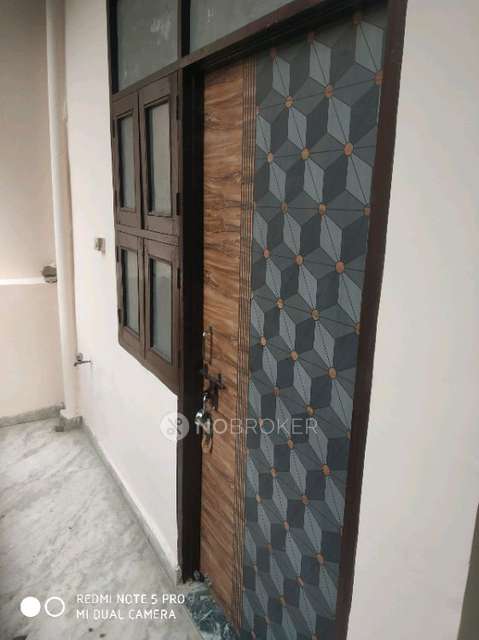 1 BHK Flat In Standlone Building  For Sale  In Uttam Nagar